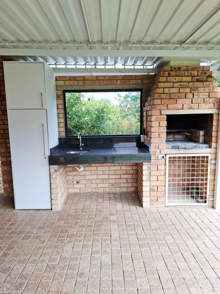3 Bedroom Property for Sale in Langenhovenpark Free State